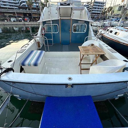 Hotel !!Boat With Ac In Port Forum 2 Bikes Included!! Sant Adrià de Besòs Exterior foto