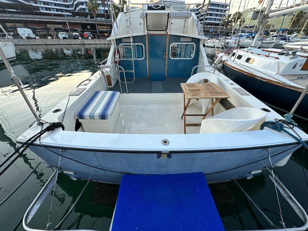 Hotel !!Boat With Ac In Port Forum 2 Bikes Included!! Sant Adrià de Besòs Exterior foto